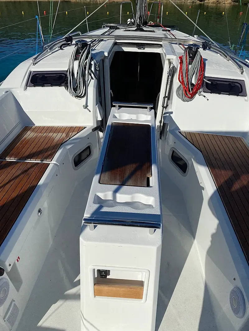 Oceanis 34.1 (ID=2878) - фото 14