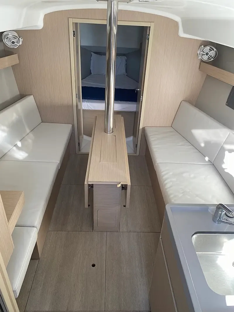 Oceanis 34.1 (ID=2878) - фото 10