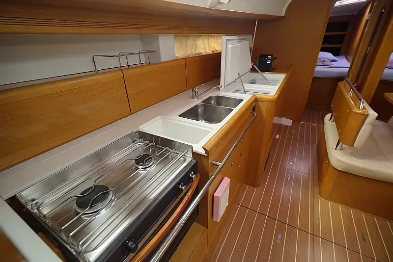 Sun Odyssey 44 i (ID=2908) - фото 6