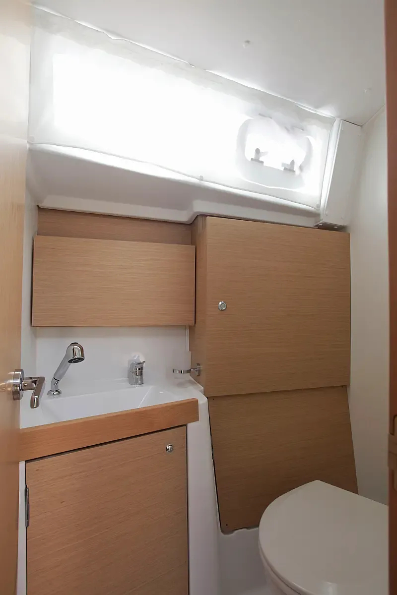 Oceanis 38.1 (ID=2927) - фото 12