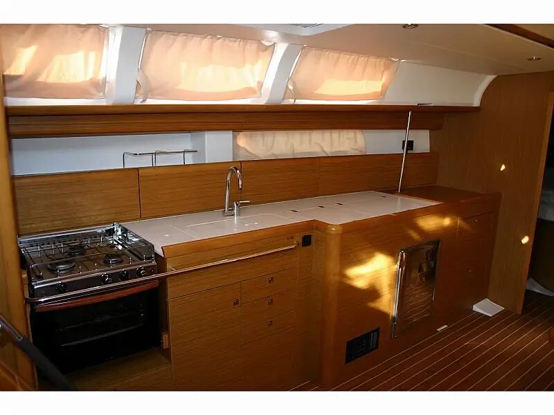 Sun Odyssey 44 i (ID=2935) - фото 3
