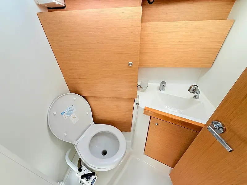 Oceanis 38.1 (ID=2936) - фото 16