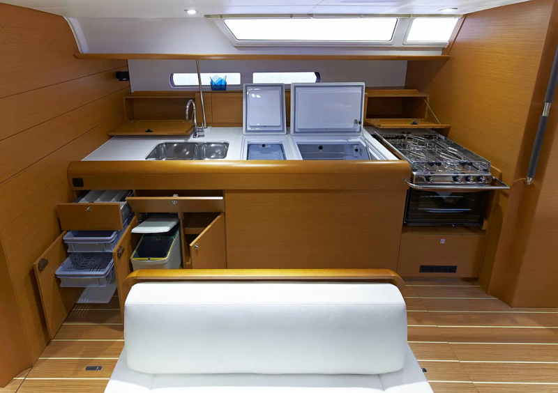 Sun Odyssey 479 (ID=2941) - фото 12