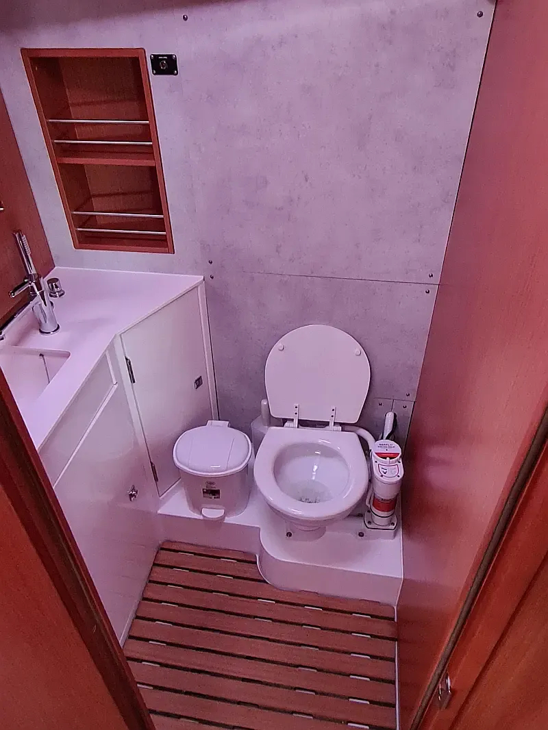 Bavaria C42 (ID=2943) - фото 14