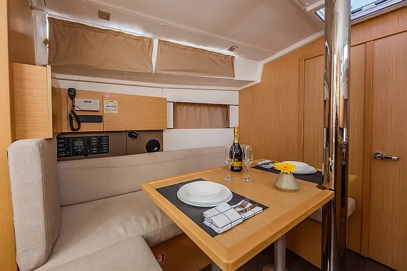 Oceanis 38.1 (ID=3125) - фото 10