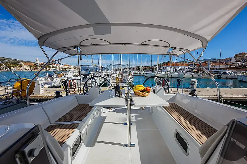 Oceanis 38.1 (ID=3126) - фото 7