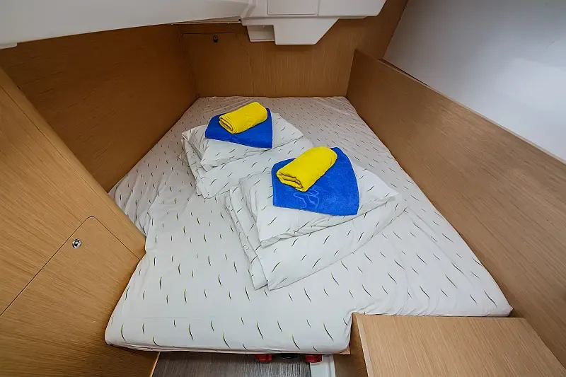 Oceanis 38.1 (ID=3126) - фото 12