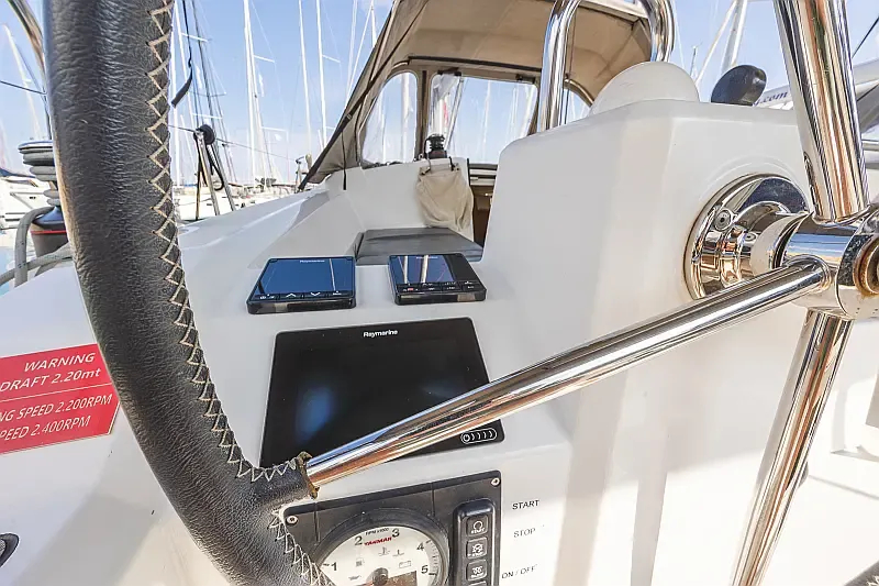 Oceanis 38.1 (ID=3181) - фото 19