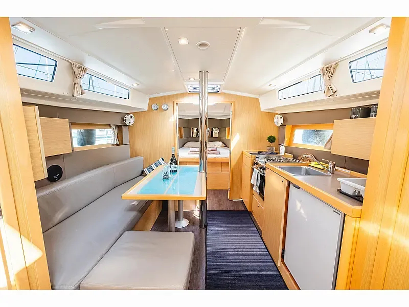Oceanis 38.1 (ID=3181) - фото 3