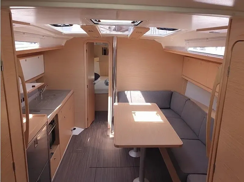 Dufour 390 Grand Large (ID=3207) - фото 6