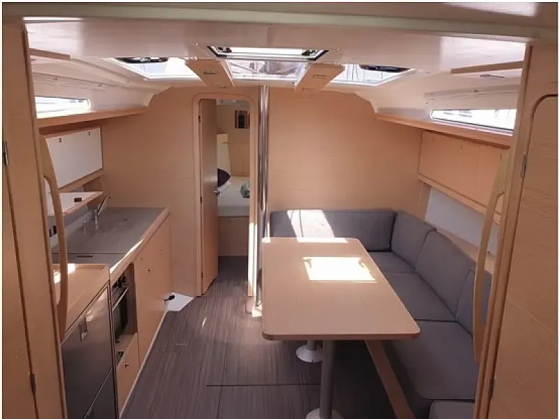 Dufour 390 Grand Large (ID=3207) - фото 2