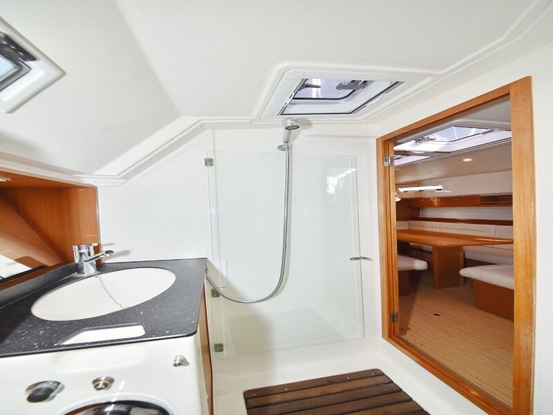 Bavaria Cruiser 40 (ID=322) - фото 32