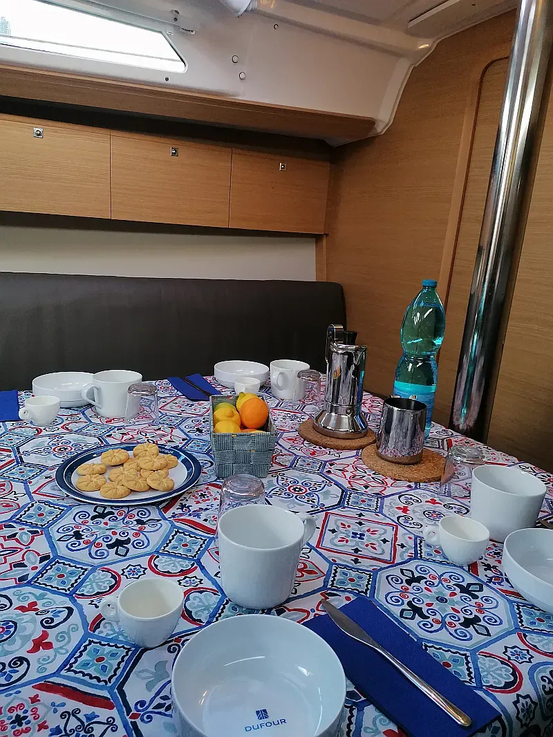 Dufour 360 Grand Large (ID=323) - фото 8