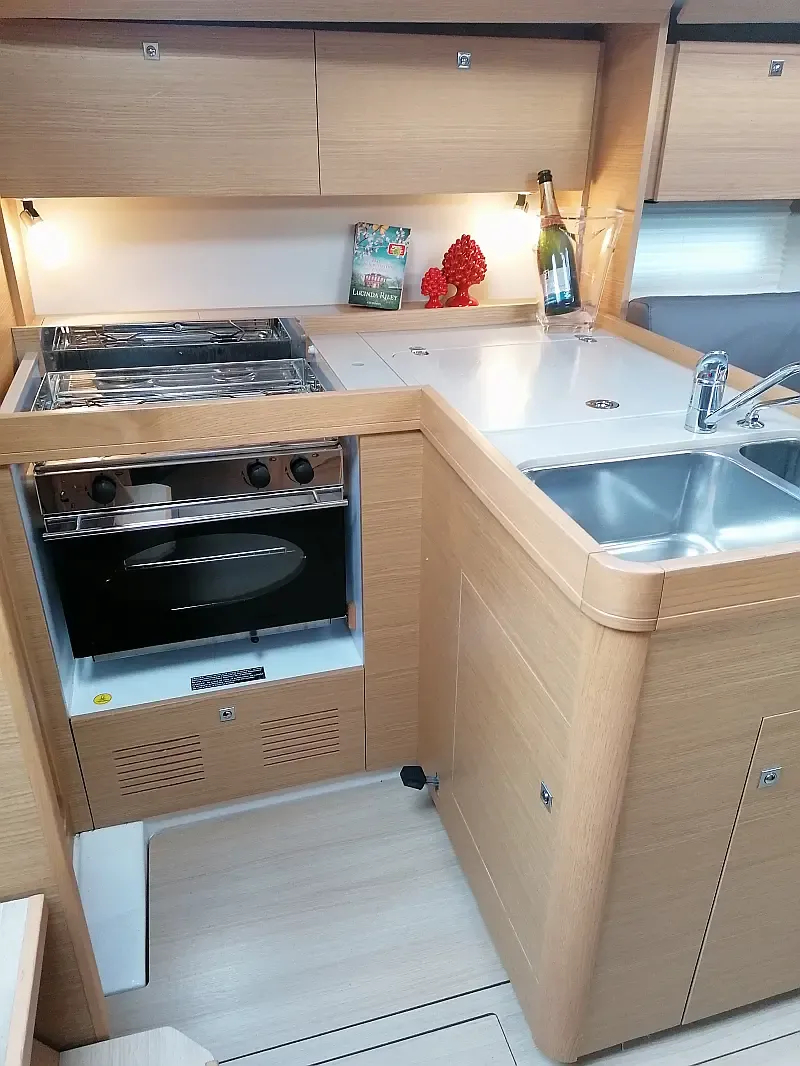 Dufour 360 Grand Large (ID=323) - фото 5