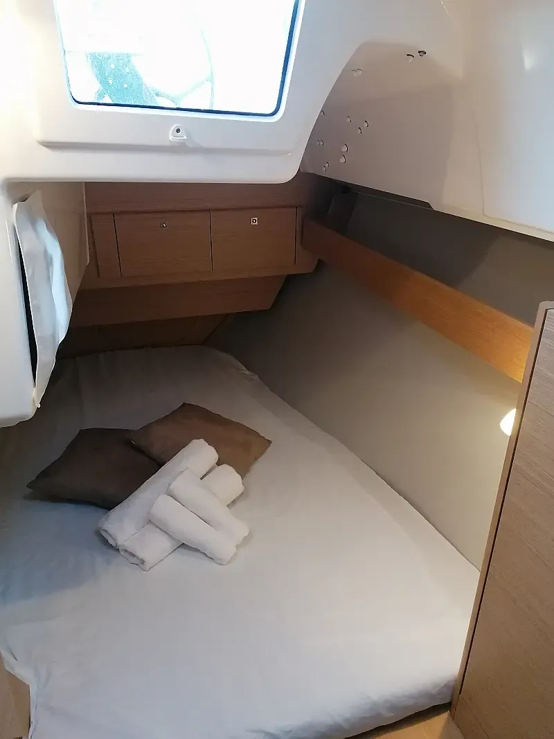 Dufour 360 Grand Large (ID=323) - фото 10