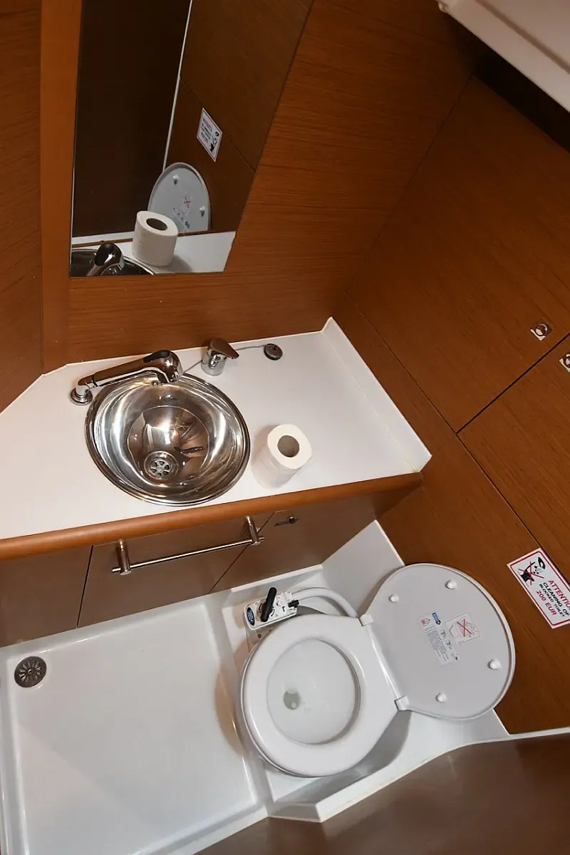 Sun Odyssey 419 (ID=3325) - фото 11