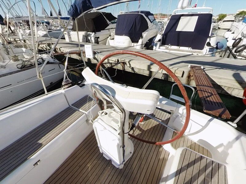 Sun Odyssey 32i (ID=38) - фото 5