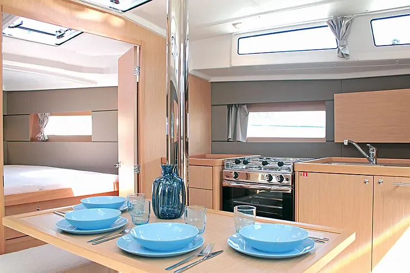 Oceanis 38.1 (ID=3890) - фото 5