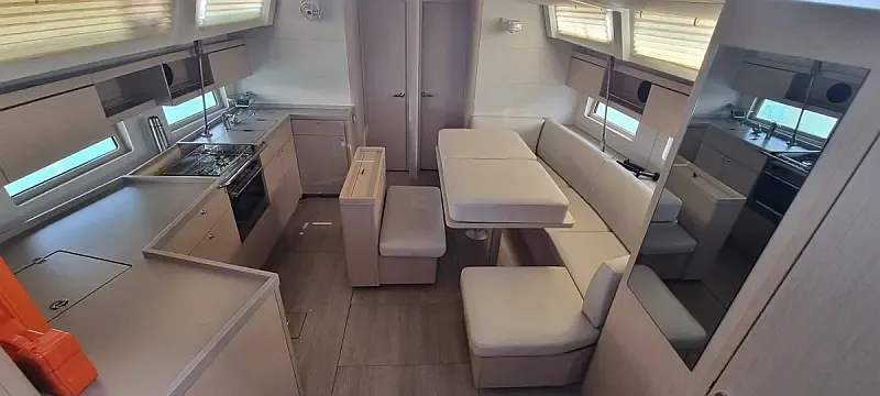 Oceanis 46.1 (ID=3979) - фото 12