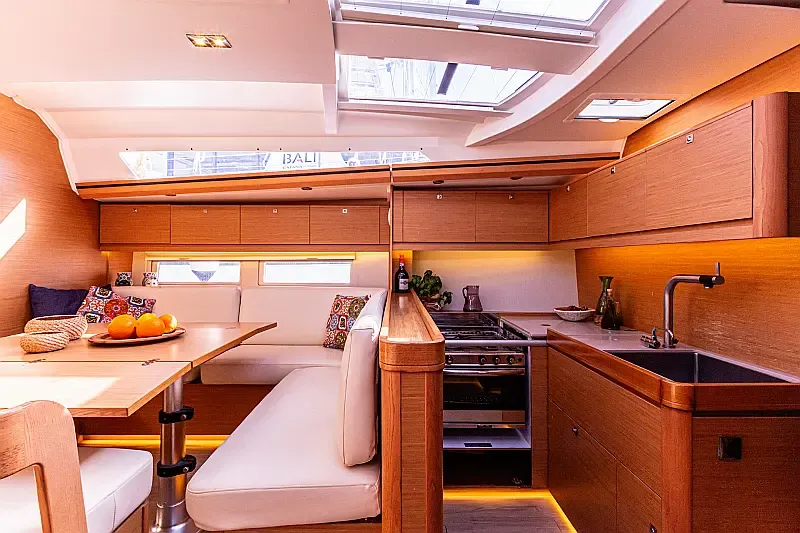 Dufour 520 Grand Large (ID=4008) - фото 7