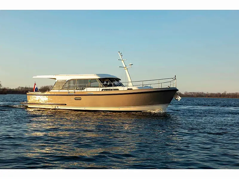 Linssen Grand Sturdy 40.9 Sedan (ID=4104)