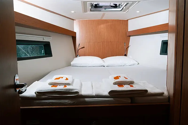 Bavaria C42 (ID=4169) - фото 17