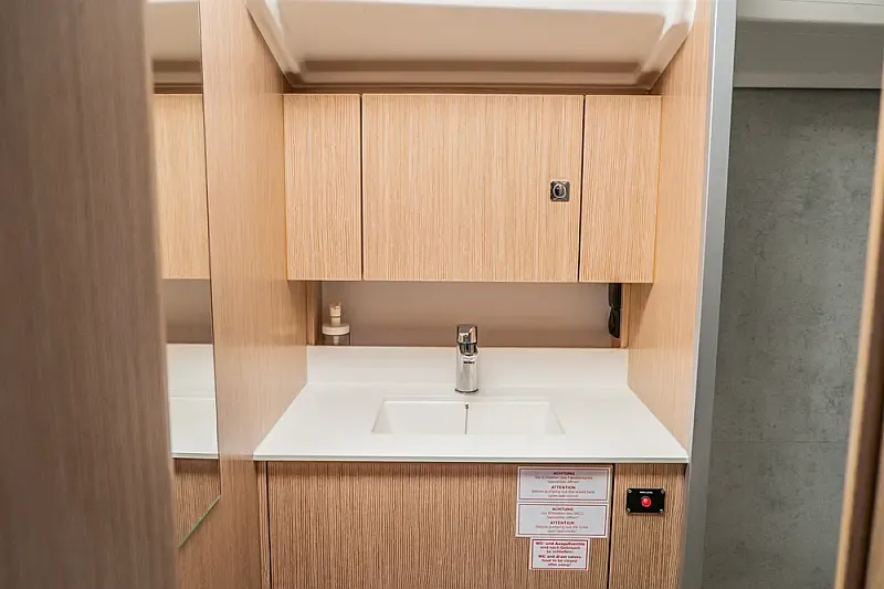 Bavaria C42 (ID=4237) - фото 21