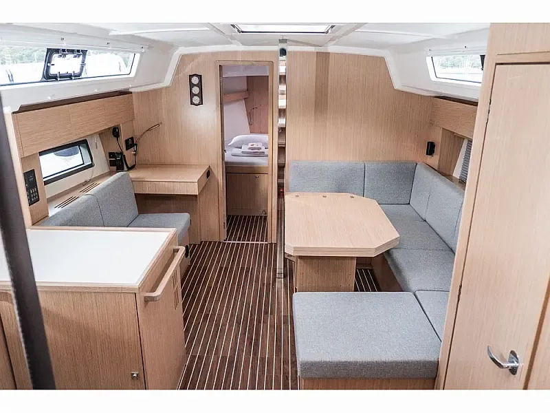 Bavaria C42 (ID=4237) - фото 3