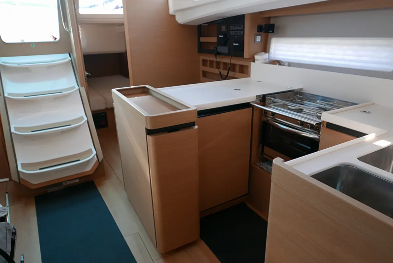 Sun Odyssey 440 (ID=4362) - фото 15