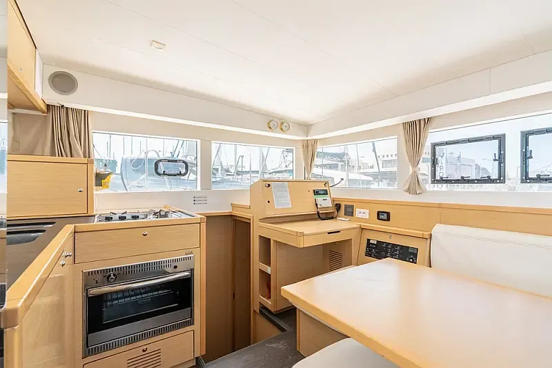 Lagoon 39 (ID=4450) - фото 13