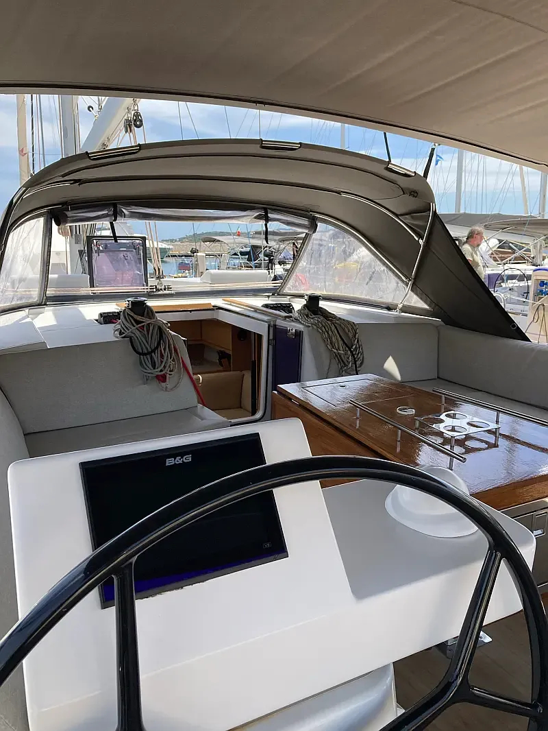 Dufour 520 Grand Large (ID=4474) - фото 4