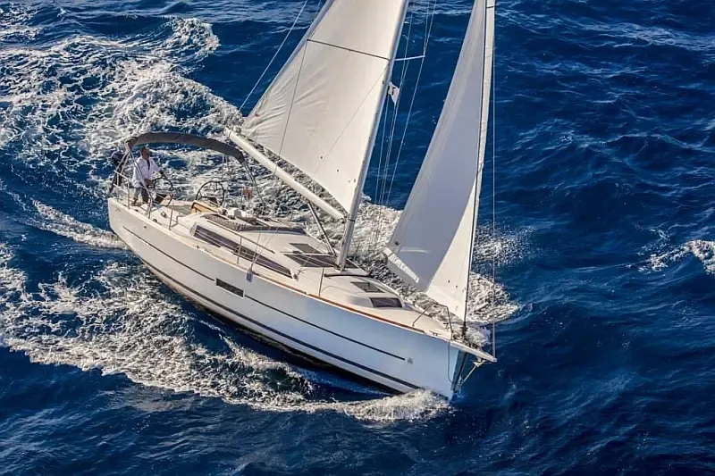 Dufour 360 Grand Large (ID=449) - фото 8