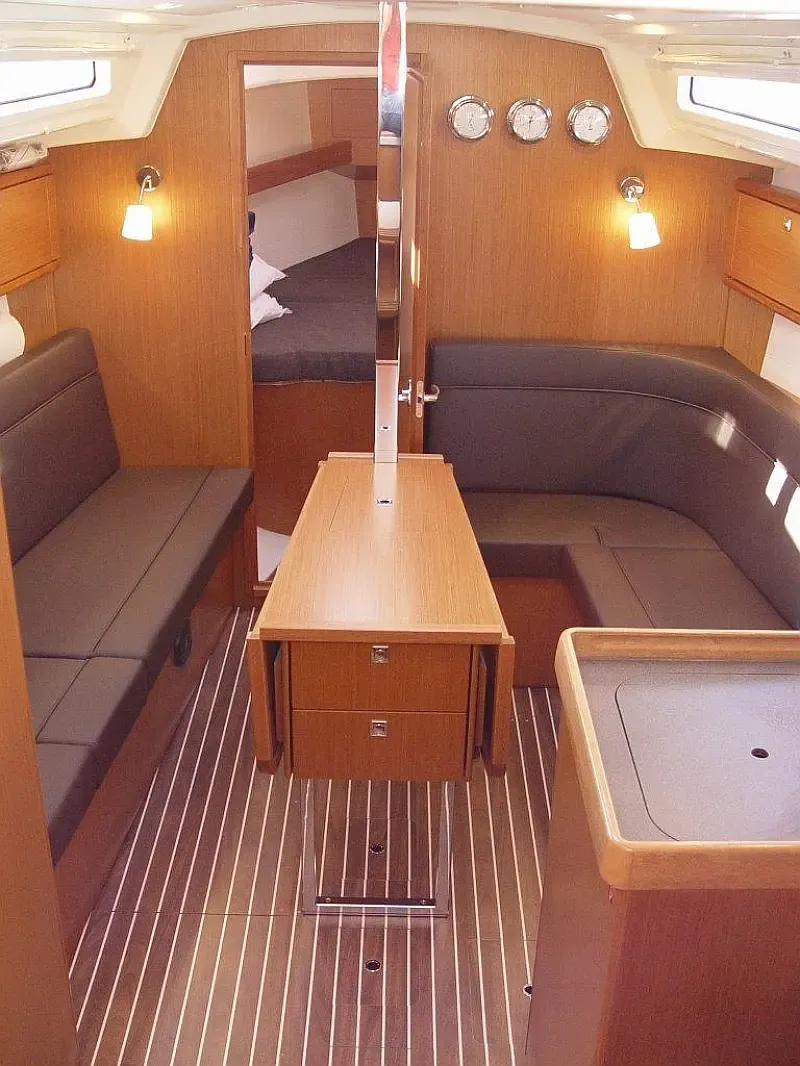 Bavaria Cruiser 34 (ID=450) - фото 8