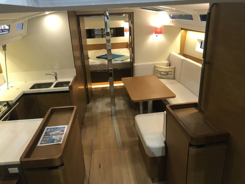 Sun Odyssey 440 (ID=4542) - фото 3