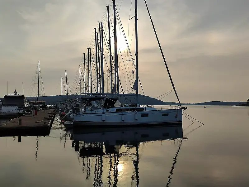 Oceanis 38.1 (ID=4765) - фото 11