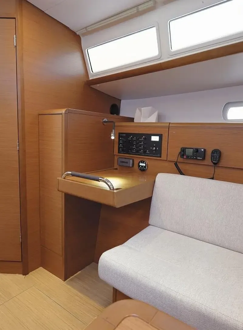 Sun Odyssey 379 (ID=4779) - фото 12