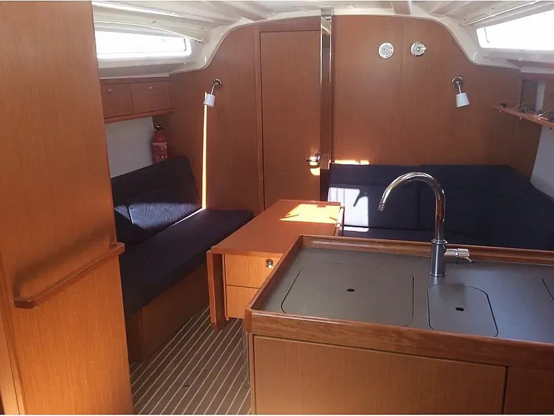 Bavaria Cruiser 37 (ID=4790) - фото 3