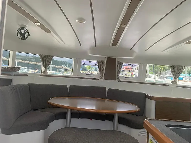 Lagoon 380 (ID=4876) - фото 5