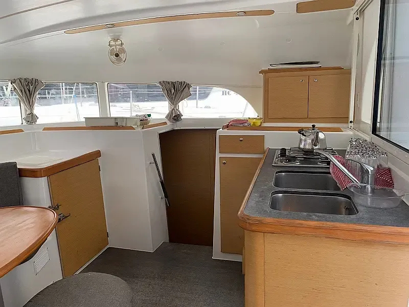 Lagoon 380 (ID=4878) - фото 17