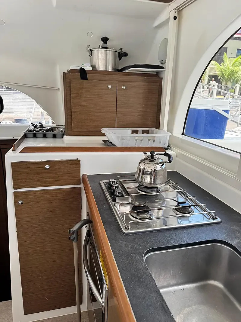 Lagoon 380 (ID=4907) - фото 11