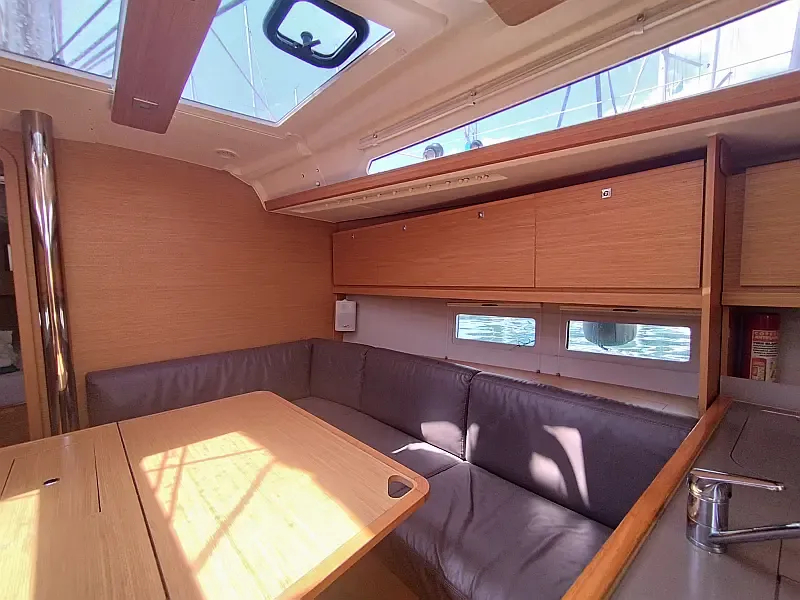 Dufour 390 Grand Large (ID=4926) - фото 10