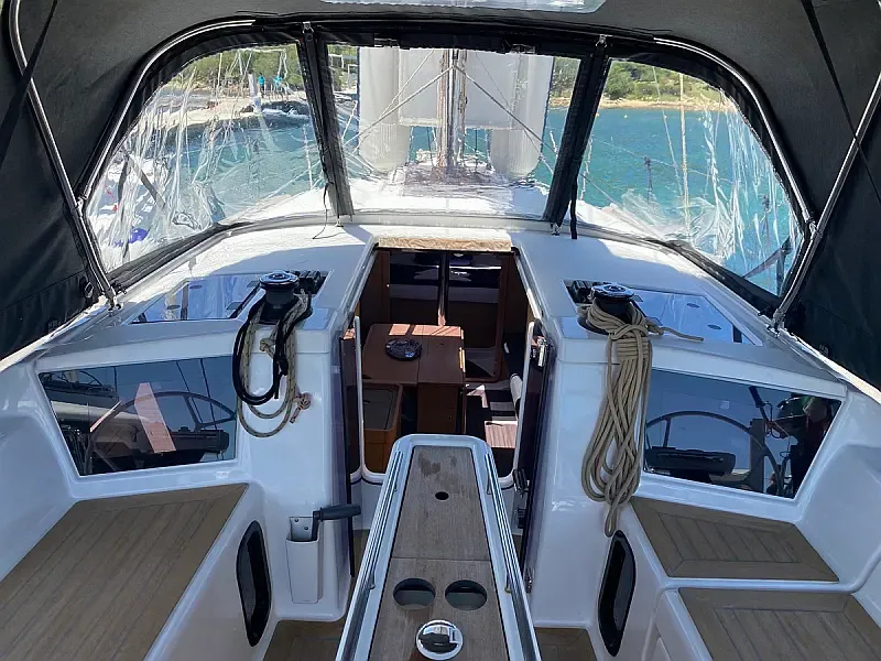 Dufour 360 Grand Large (ID=4981) - фото 20