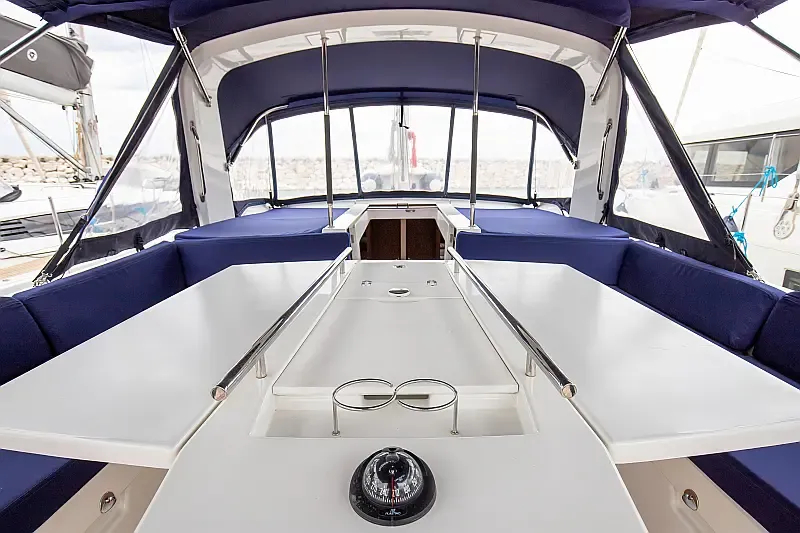Oceanis 51.1 (ID=5024) - фото 27