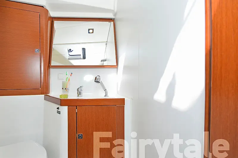 Oceanis 41 (ID=5325) - фото 12