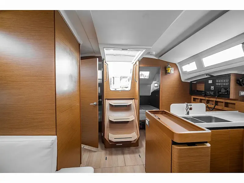 Sun Odyssey 410 (ID=5387) - фото 3