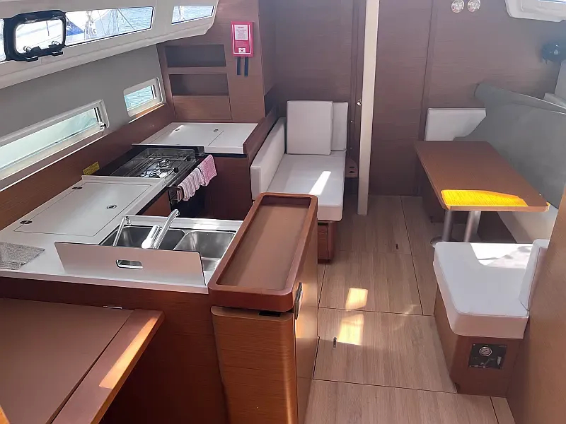 Sun Odyssey 410 (ID=5390) - фото 12