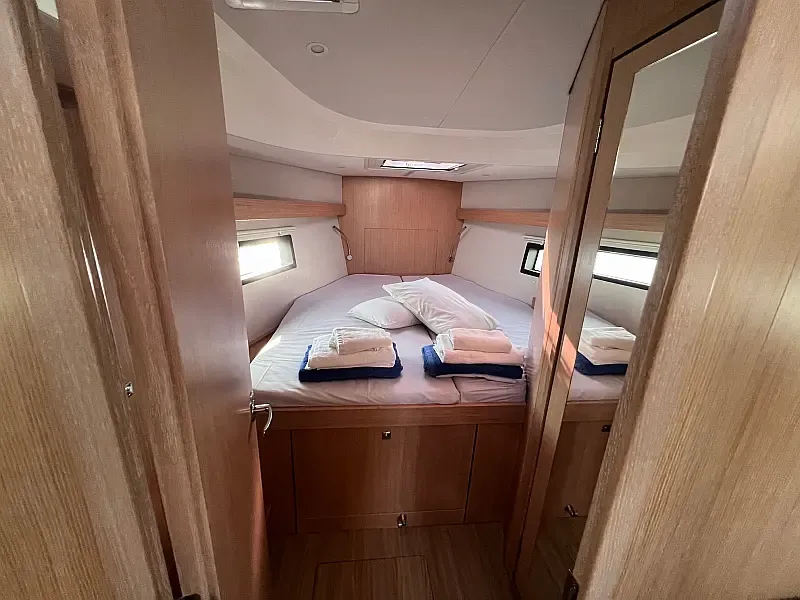 Bavaria C42 (ID=5391) - фото 7