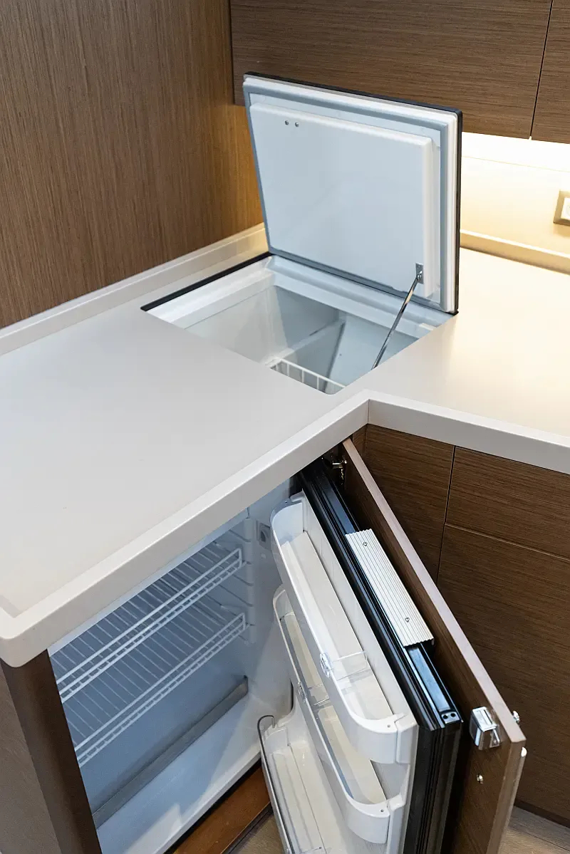 Oceanis 46.1 (ID=5393) - фото 29