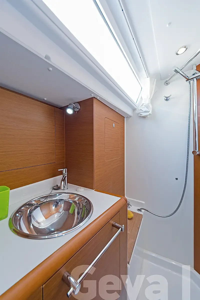 Sun Odyssey 419 (ID=5396) - фото 11