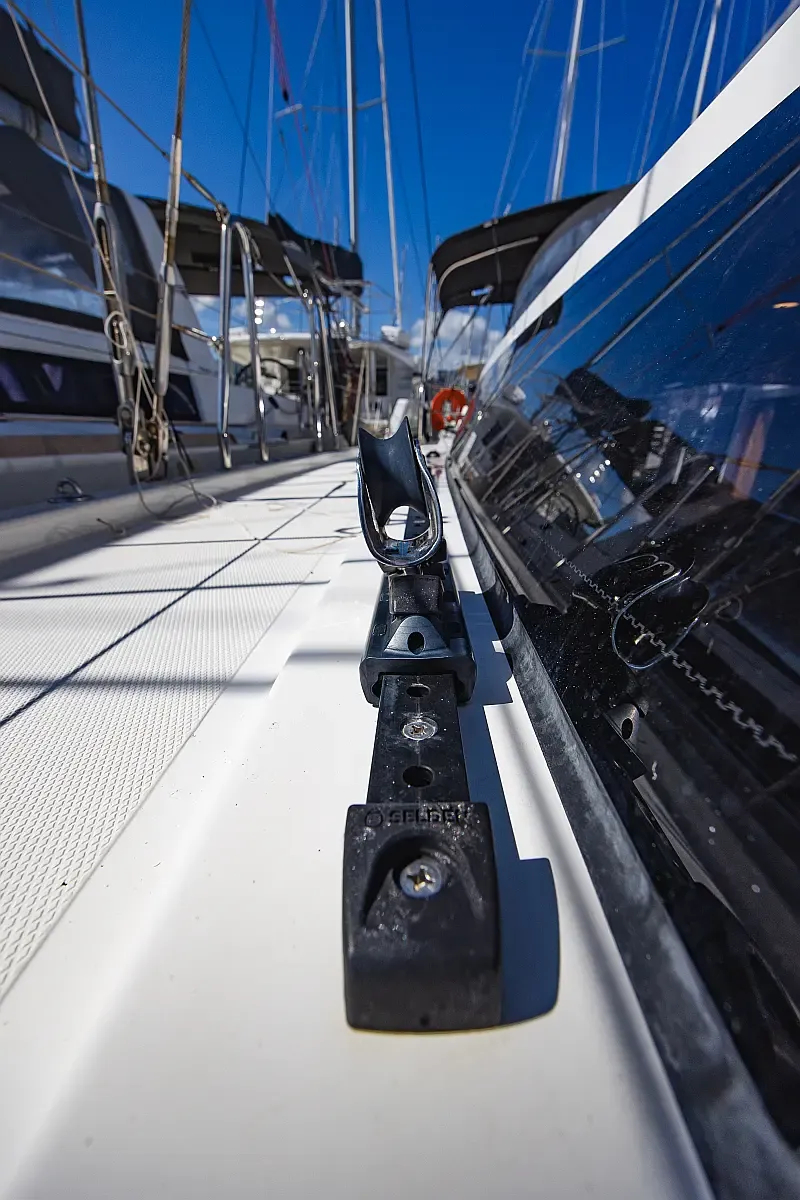 Bavaria C42 (ID=5439) - фото 29